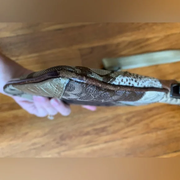 Coach crossbody patchwork swing pack animal print - Picture 5 of 16